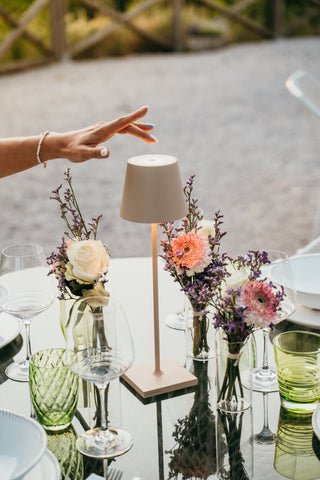 Prijenosna bežična lampa Zafferano Poldina LED fi 11 h 38 cm