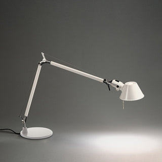 Stolna lampa s bazom Artemide Tolomeo E27