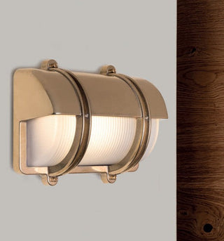 Vanjska zidna mesingana lampa Giesse 2375.L – Nautički stil s mrežom