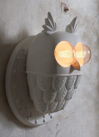 Zidna lampa Karman Ti‑Vedo – bijela keramička lampa sova